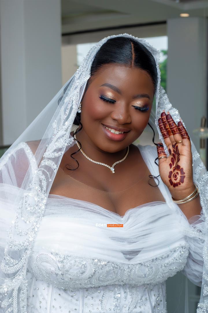 Le cœur de Tabara Sy, fille de Sidy Ahmed Sy Ibn Dabakh, n’est plus à prendre, elle a dit oui à Malick Diop Le cœur de Tabara Sy, fille de Sidy Ahmed Sy Ibn Dabakh, n’est plus à prendre, elle a dit oui à Malick Diop