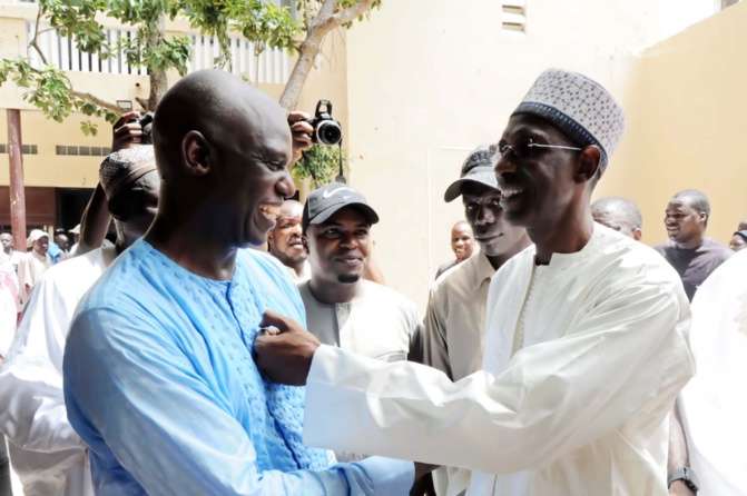 Parrainage 2024 : Mansour Faye mobilise les ténors de la Coalition Bby de la région à Saint-Louis Parrainage 2024 : Mansour Faye mobilise les ténors de la Coalition Bby de la région à Saint-Louis