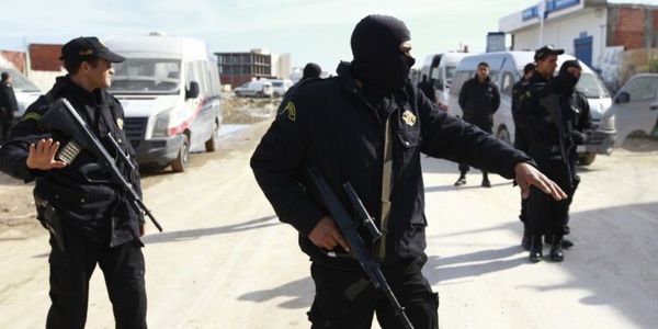 Attaque terroriste en Tunisie: quatre Français blessés, selon une source diplomatique française