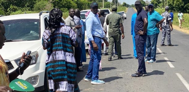 Fatick: La Gendarmerie bloque la caravane de Khalifa Sall (Photos) Fatick: La Gendarmerie bloque la caravane de Khalifa Sall (Photos)