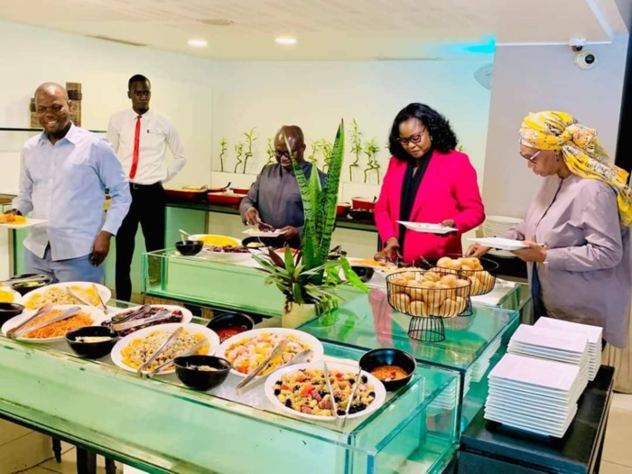 LONASE : Le DG Abdourahmane Baldé rencontre la grande famille commerciale et sollicite l'implication de tous, pour l'atteinte des objectifs fixés