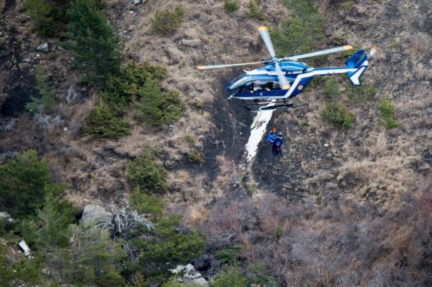 Crash de l'A320: Pour identifier les victimes, «il va falloir passer directement à l’analyse génétique»