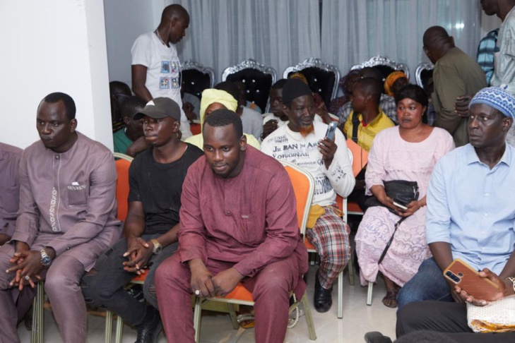Parrainage du candidat de BBY, Amadou Bâ : Abdou Karim Fofana reçoit en audience les commerçants des marchés Petersen et Colobane Parrainage du candidat de BBY, Amadou Bâ : Abdou Karim Fofana reçoit en audience les commerçants des marchés Petersen et Colobane