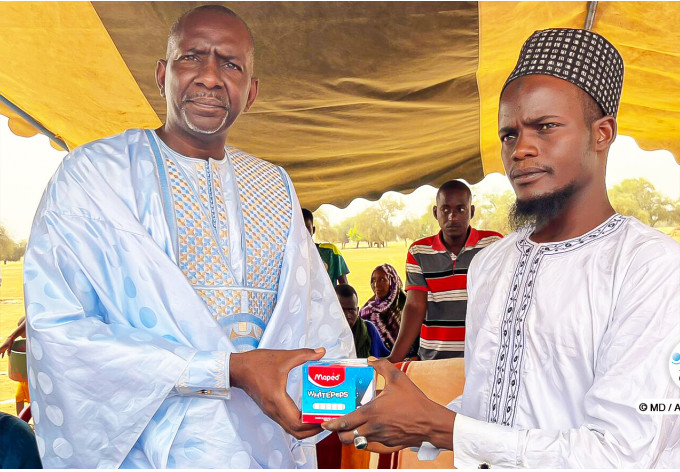 Matam : Abdoul Ly, ancien DG de l’ARTP, offre 300 kits scolaires à quatre écoles de la commune de Bokidiawé Matam : Abdoul Ly, ancien DG de l’ARTP, offre 300 kits scolaires à quatre écoles de la commune de Bokidiawé