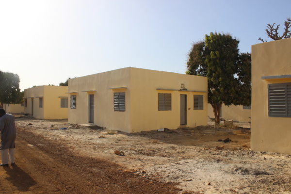 Villa:2 chambres,salon, cuisine et toilettes