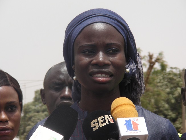 Visite de chantier à Rufisque : Mme Astou Diokhané Sow témoigne de l’intervention renforcée du programme Promovilles Visite de chantier à Rufisque : Mme Astou Diokhané Sow témoigne de l’intervention renforcée du programme Promovilles