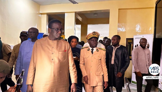 Tournée : Amadou Bâ à Ngazobil, Joal et Nguéniène, pour rendre hommage à Léopold Senghor et Tanor Dieng