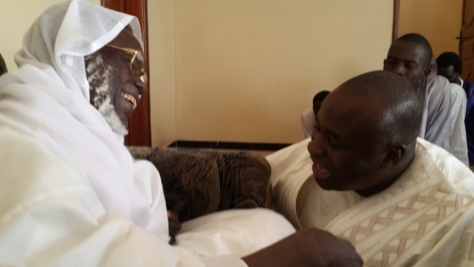 Serigne Djily Fatah reçu par Serigne Sidy Mokhtar et Serigne Mountakha Mbacké 