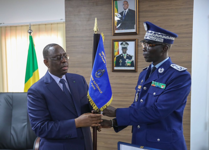 Photos: Le Président de la République, Macky Sall, à la cérémonie d’inauguration de l’état-major de la Gendarmerie nationale et Direction de la Justice militaire Photos: Le Président de la République, Macky Sall, à la cérémonie d’inauguration de l’état-major de la Gendarmerie nationale et Direction de la Justice militaire