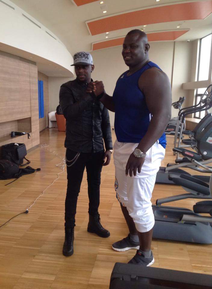 Bras de fer entre Ousmane des Sorales Boy's et Bombardier 