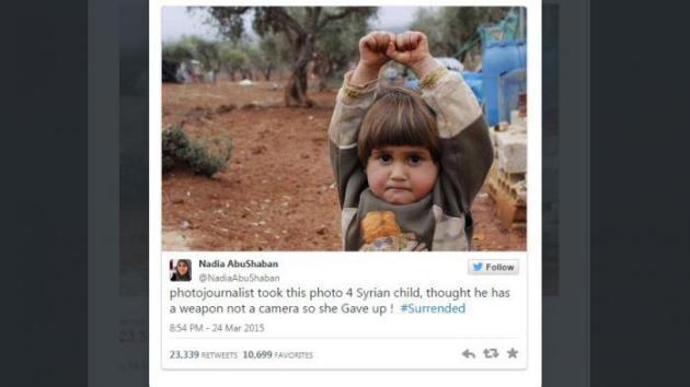 Photo virale d'une petite Syrienne : "J'ai compris à quel point elle était terrifiée après avoir pris la photo"