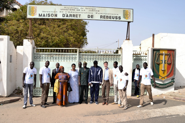Marième Faye Sall au chevet des prisonniers de Dakar