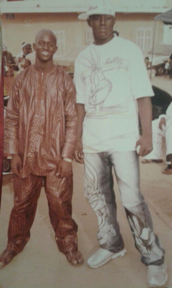 Balla Gaye II en compagnie de Baye Ndiaye, le frère du promoteur Aziz Ndiaye à ses débuts en 2005. Regardez