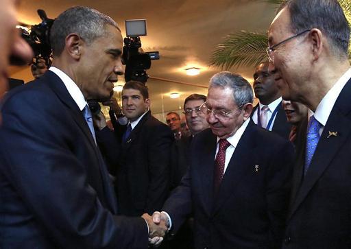 Rencontre historique Castro-Obama au Sommet des Amériques