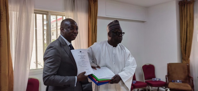 Amadou Lamine Dieng, Pilier de la Loyauté Politique, Remet 4530 Parrains à Moustapha Niasse