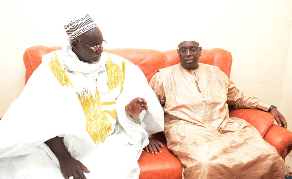 Le Président de la République rend visite à Serigne Moussa Nawel