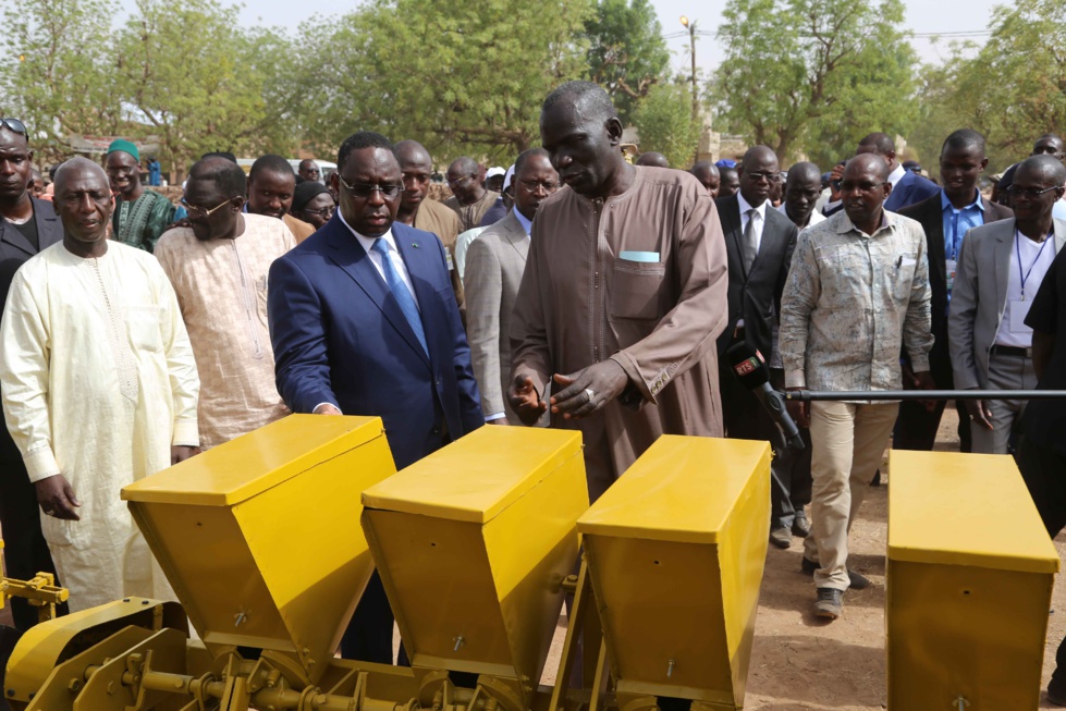 Kaffrine: Macky Sall a reçu 1000 tracteurs venus du Brésil