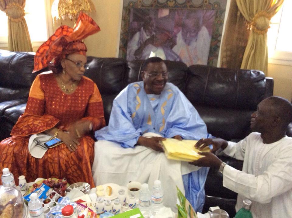 « Thiants » du 17 Avril : petit déjeuner royal offert par Cheikh Béthio Thioune à ses disciples