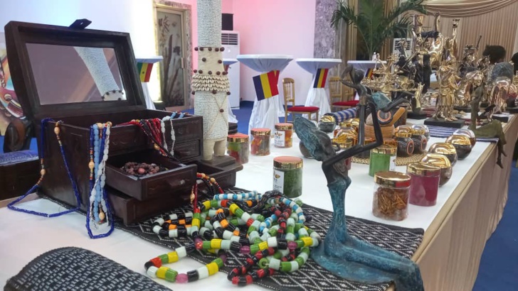 Photos / Élégance et artisanat à la Présidence: Regards sur l'exposition présidée par Marième Faye Sall et Agata Kornhauser-Duda Photos / Élégance et artisanat à la Présidence: Regards sur l'exposition présidée par Marième Faye Sall et Agata Kornhauser-Duda