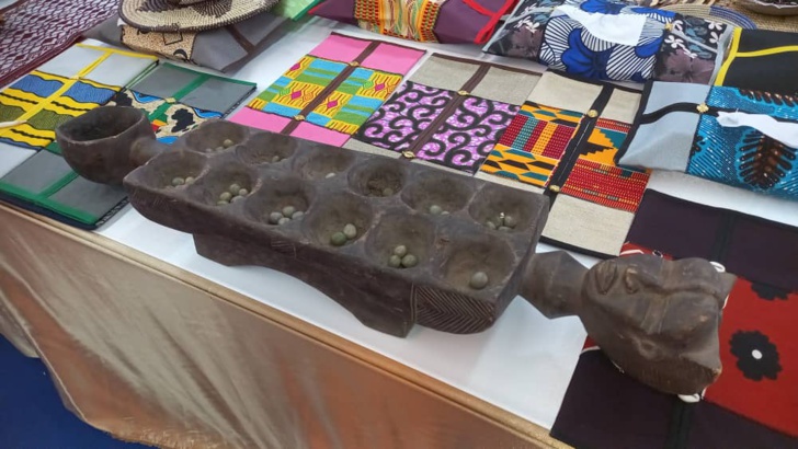 Photos / Élégance et artisanat à la Présidence: Regards sur l'exposition présidée par Marième Faye Sall et Agata Kornhauser-Duda Photos / Élégance et artisanat à la Présidence: Regards sur l'exposition présidée par Marième Faye Sall et Agata Kornhauser-Duda