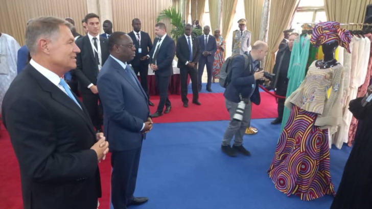 Photos / Élégance et artisanat à la Présidence: Regards sur l'exposition présidée par Marième Faye Sall et Agata Kornhauser-Duda Photos / Élégance et artisanat à la Présidence: Regards sur l'exposition présidée par Marième Faye Sall et Agata Kornhauser-Duda