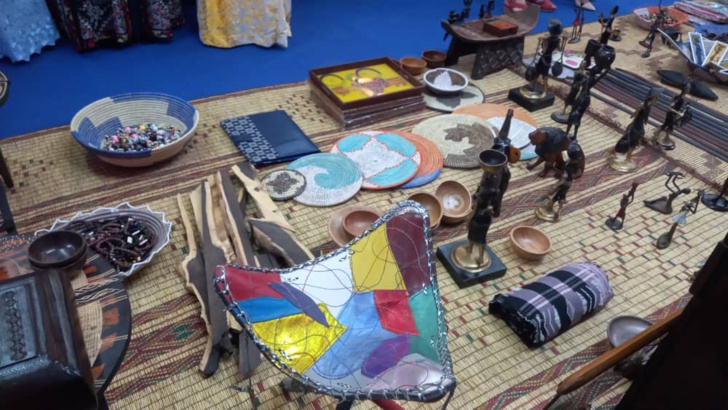 Photos / Élégance et artisanat à la Présidence: Regards sur l'exposition présidée par Marième Faye Sall et Agata Kornhauser-Duda Photos / Élégance et artisanat à la Présidence: Regards sur l'exposition présidée par Marième Faye Sall et Agata Kornhauser-Duda