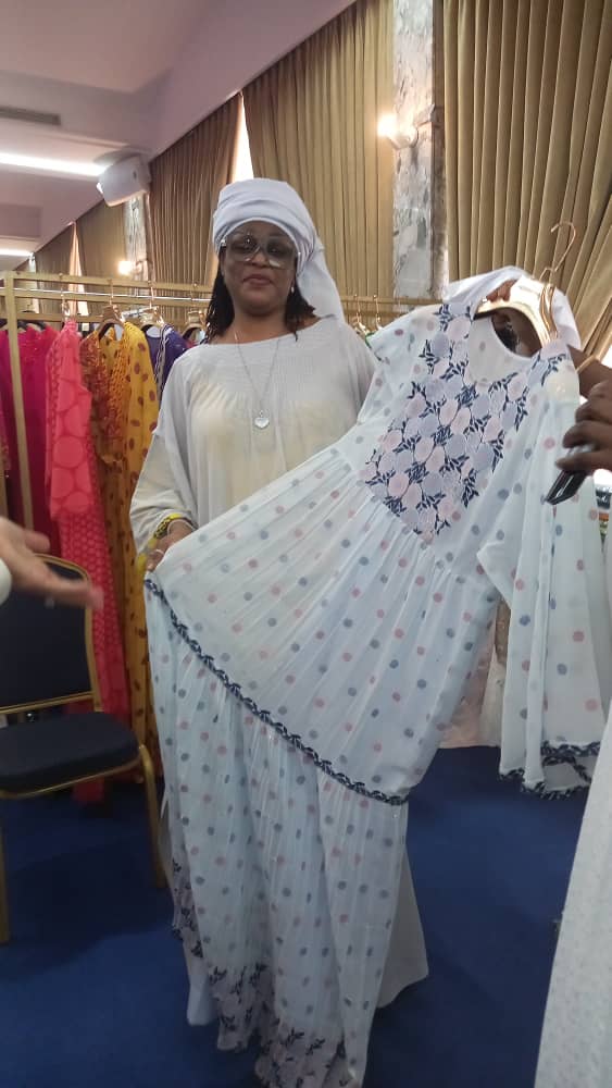 Photos / Élégance et artisanat à la Présidence: Regards sur l'exposition présidée par Marième Faye Sall et Agata Kornhauser-Duda Photos / Élégance et artisanat à la Présidence: Regards sur l'exposition présidée par Marième Faye Sall et Agata Kornhauser-Duda