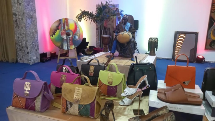 Photos / Élégance et artisanat à la Présidence: Regards sur l'exposition présidée par Marième Faye Sall et Agata Kornhauser-Duda Photos / Élégance et artisanat à la Présidence: Regards sur l'exposition présidée par Marième Faye Sall et Agata Kornhauser-Duda