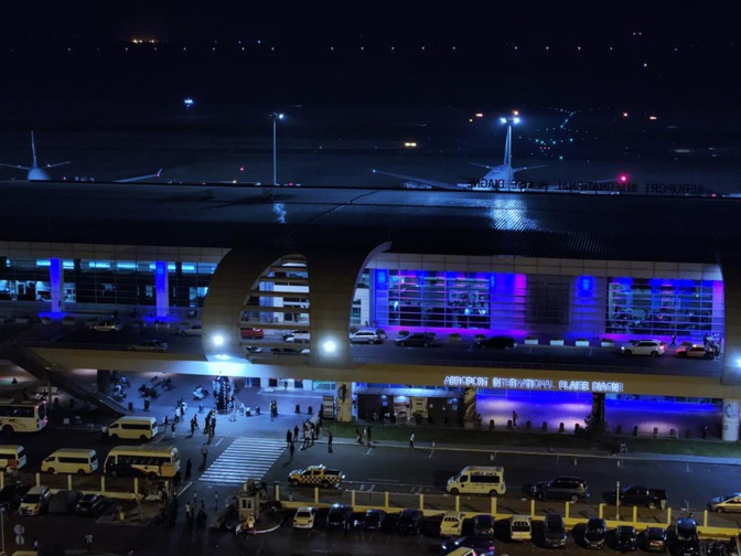 Journée mondiale de l’Enfance: L’Aéroport International Blaise Diagne (AIBD) de Diass, se met en bleu et ouvre ses portes aux enfants