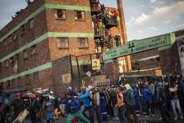 Afrique du Sud: Zuma annule un voyage après de nouvelles violences xénophobes