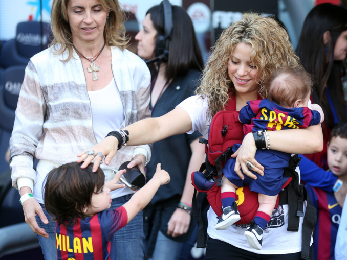 PHOTOS Shakira : avec Milan & Sasha, première supportrice de Gerard Piqué