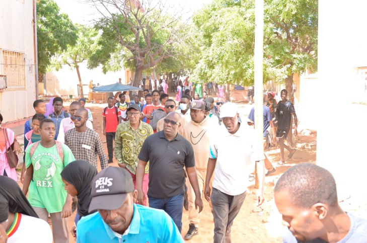 Ville de Guédiawaye: Visite de travail du député-maire Ahmed Aïdara, aux chantiers entamés durant l'année 2023 Ville de Guédiawaye: Visite de travail du député-maire Ahmed Aïdara, aux chantiers entamés durant l'année 2023