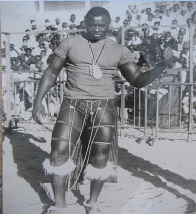 Hommage à Robert Diouf, ancien Seigneur des Arènes sénégalaises
