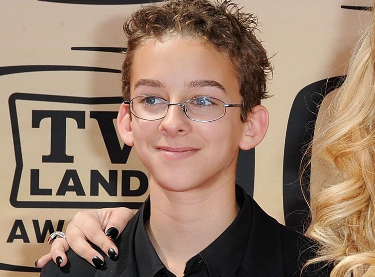 Sawyer Swee­ten : l’ex-enfant star d’une série se suicide à 19 ans  « Une terrible tragédie »