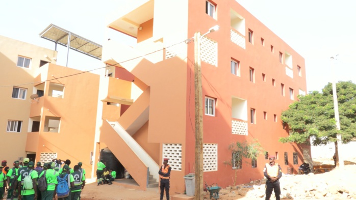 De bidonville à zone résidentielle: La métamorphose de la Cité ‘’Baraka’’ de Liberté 6 De bidonville à zone résidentielle: La métamorphose de la Cité ‘’Baraka’’ de Liberté 6