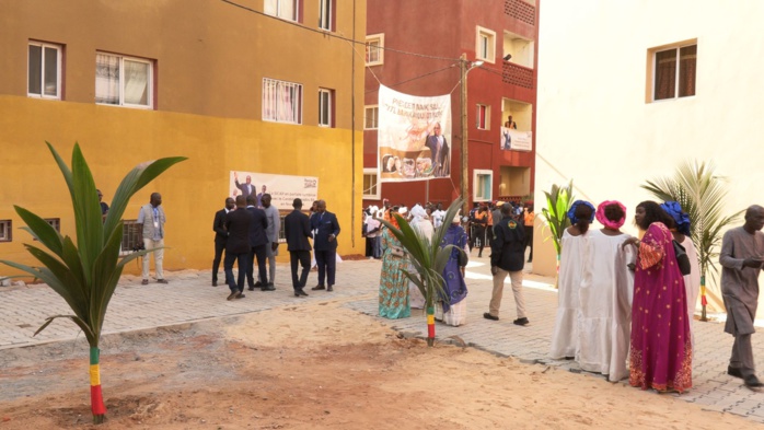 De bidonville à zone résidentielle: La métamorphose de la Cité ‘’Baraka’’ de Liberté 6 De bidonville à zone résidentielle: La métamorphose de la Cité ‘’Baraka’’ de Liberté 6