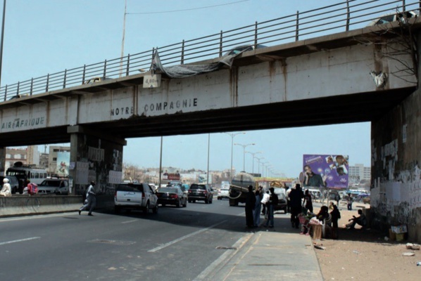 Les images de la cérémonie de la démolition du Pont Sénégal 92