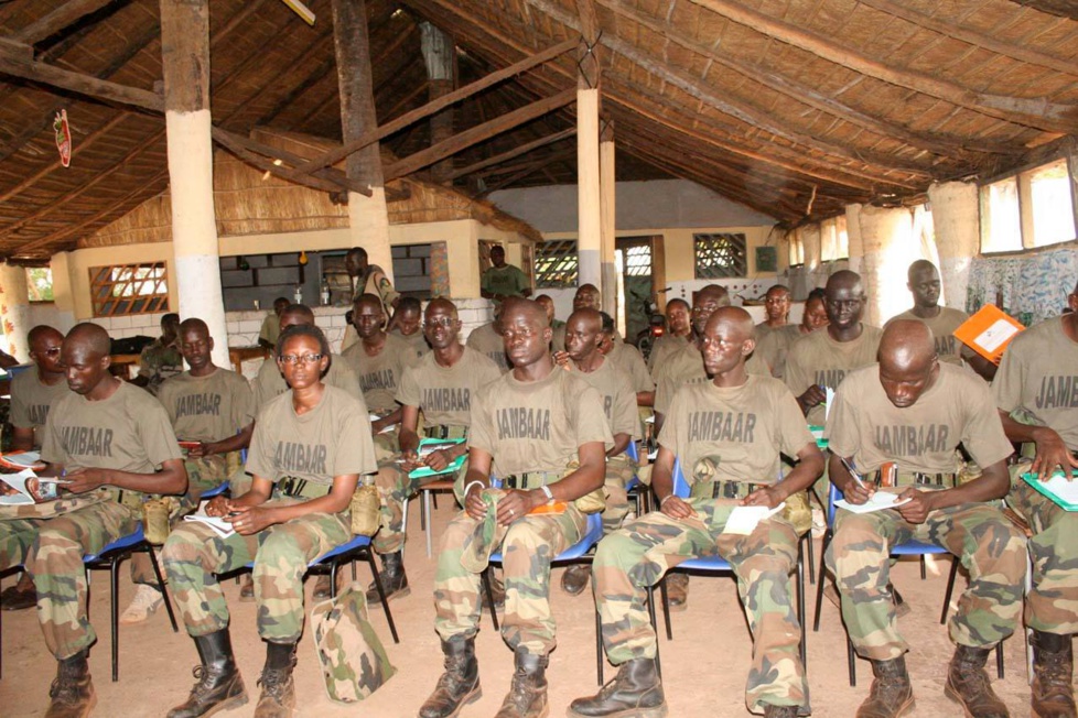 Les journalistes à l'école des fusiliers voltigeurs