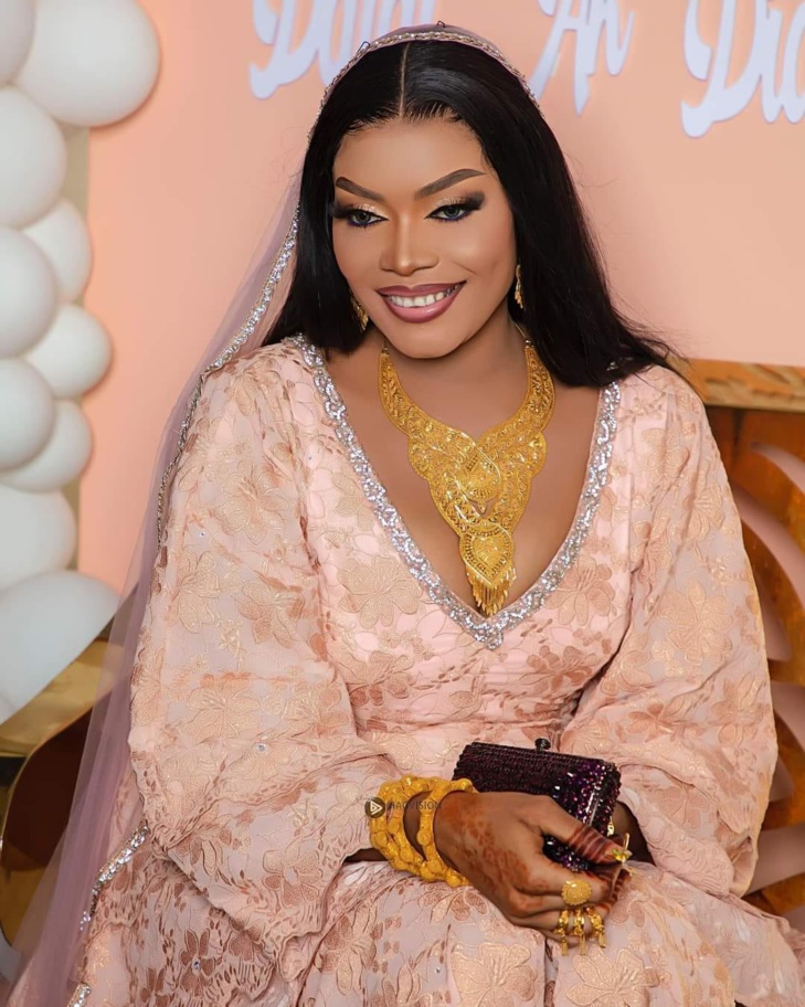 La deuxième femme éclatante : En images le baptême de la fille de Sanekh La deuxième femme éclatante : En images le baptême de la fille de Sanekh