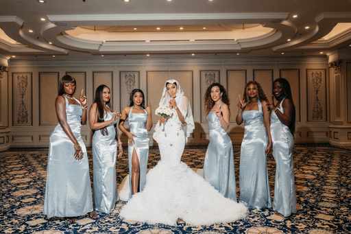 Mariage de Dj Padros: Admirez la magnifique robe de son épouse (Photos) Mariage de Dj Padros: Admirez la magnifique robe de son épouse (Photos)