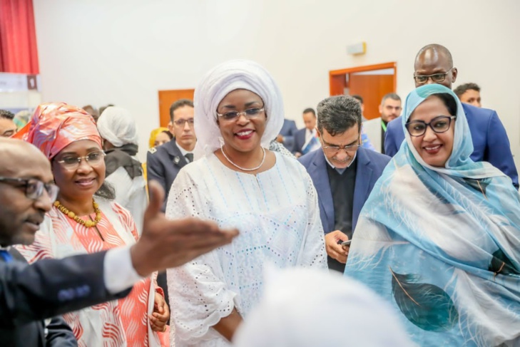 Photos / Nouakchott : Marème Faye Sall, Première Dame du Sénégal, présente à la Conférence sur le rôle des femmes leaders Photos / Nouakchott : Marème Faye Sall, Première Dame du Sénégal, présente à la Conférence sur le rôle des femmes leaders