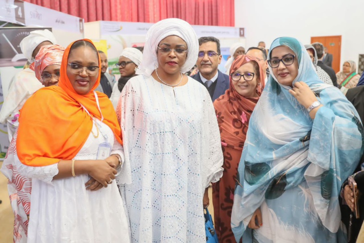 Photos / Nouakchott : Marème Faye Sall, Première Dame du Sénégal, présente à la Conférence sur le rôle des femmes leaders Photos / Nouakchott : Marème Faye Sall, Première Dame du Sénégal, présente à la Conférence sur le rôle des femmes leaders