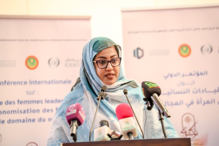 Photos / Nouakchott : Marème Faye Sall, Première Dame du Sénégal, présente à la Conférence sur le rôle des femmes leaders Photos / Nouakchott : Marème Faye Sall, Première Dame du Sénégal, présente à la Conférence sur le rôle des femmes leaders