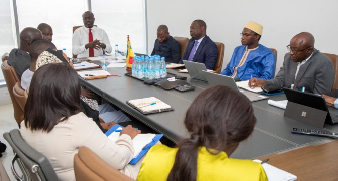 Rencontre du Ministre du Commerce avec les distributeurs de gaz butane: Un nouvel arrêté ministériel attendu Rencontre du Ministre du Commerce avec les distributeurs de gaz butane: Un nouvel arrêté ministériel attendu