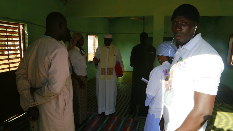 Marième Faye Sall  réhabilite la mosquée du quartier Santhiaba de Keur Massar ( Photo avant et après )