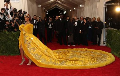 Cristina Cordula tacle Beyoncé, Kim K et Jennifer Lopez