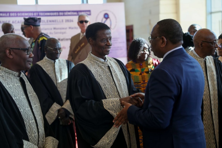 Photos / ANSTS : Le Président Macky Sall lors de la séance académique solennelle 2024 Photos / ANSTS : Le Président Macky Sall lors de la séance académique solennelle 2024