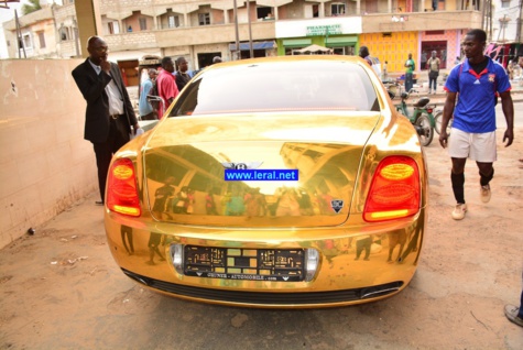 La Bentley en or de "El phénomeno", Waly Seck