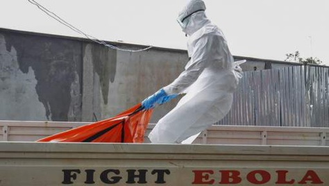 Un infirmier testé positif à Ebola à Rome