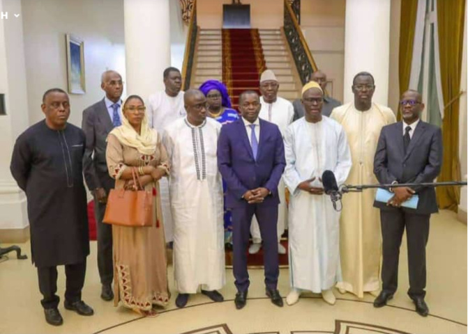 Délégation du Collectif reçu au Palais: Le Président Macky Sall salue la démarche républicaine des requérants...